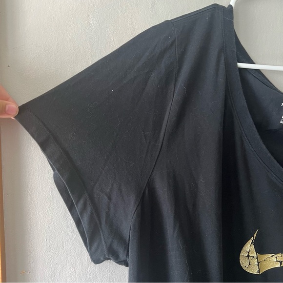 Nike Black with Metallic Gold Logo T Shirt Size 3X - Picture 4 of 6